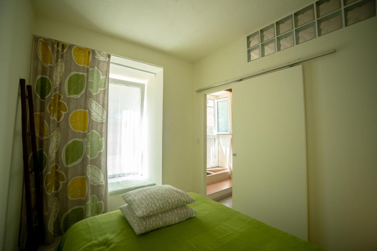 Apartamento Troino セトゥーバル エクステリア 写真