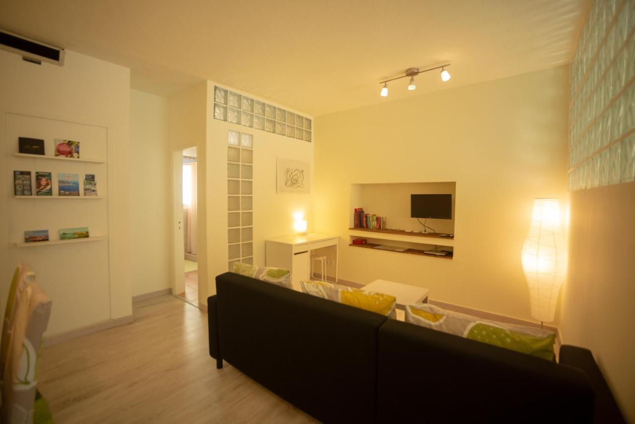 Apartamento Troino セトゥーバル エクステリア 写真